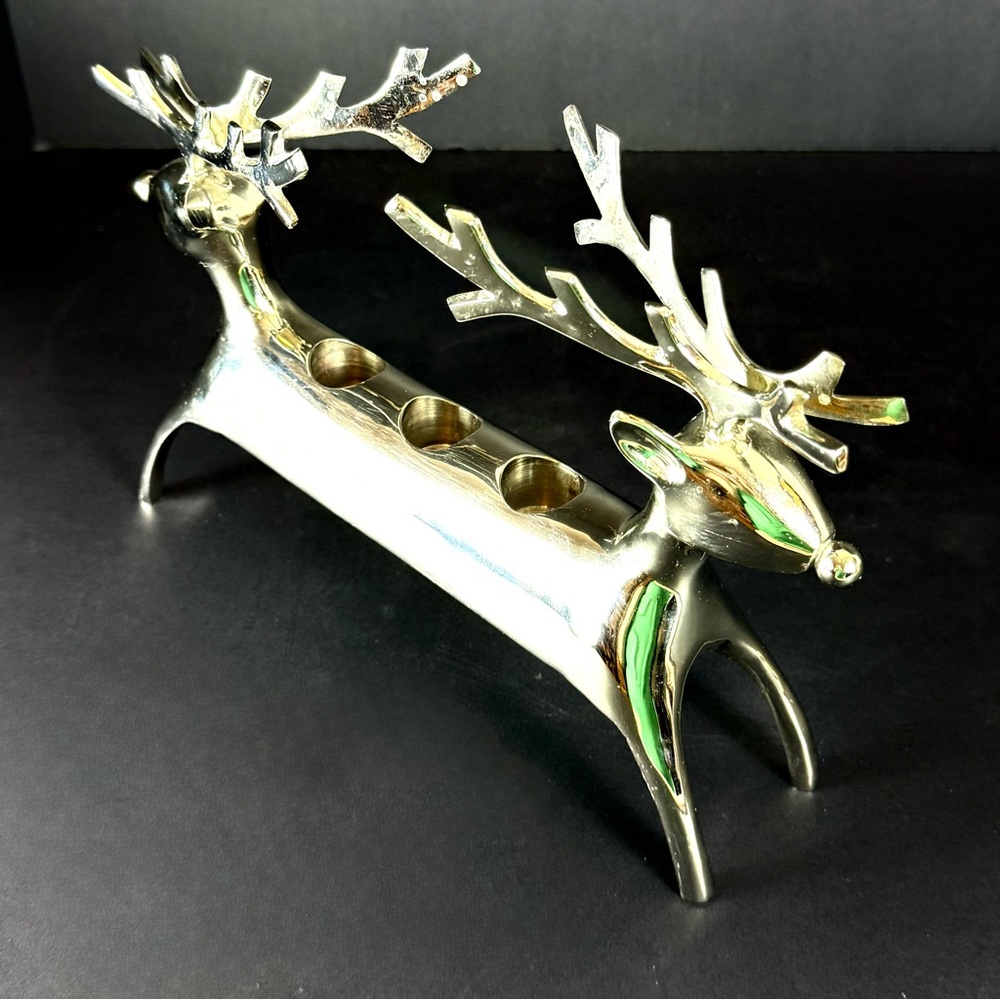 Vintage Pottery Barn Silvertone Metal Reindeer 3 Candlestick Holder Centerpiece - Picture 4 of 16